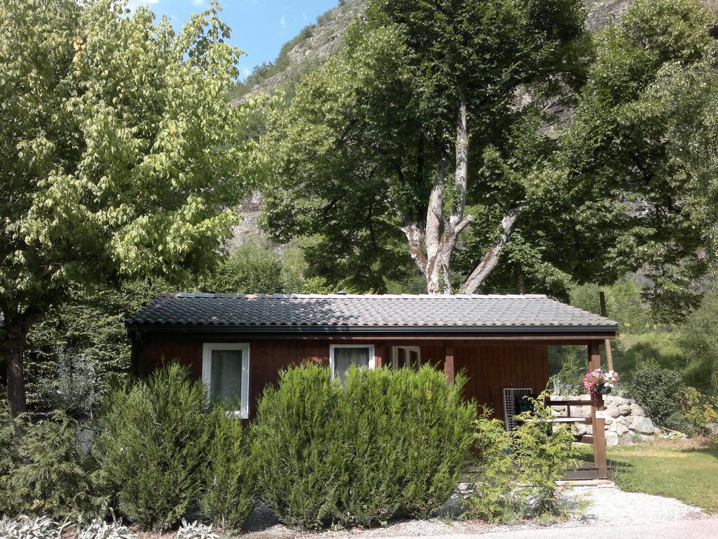 Camping La Cascade Villa Le Bourg-d'Oisans Exterior photo